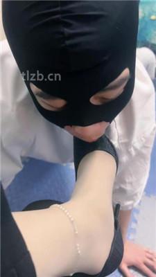 【木子大大】狗儿子舔主人的脏鞋底