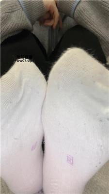 【筱月】畜生狗喜欢闻臭袜    250310-37