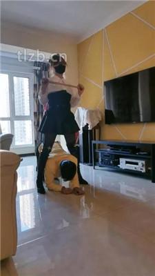 【魔鬼天使】美女家教上门补课-高跟长靴踩虐/衣架鞭打