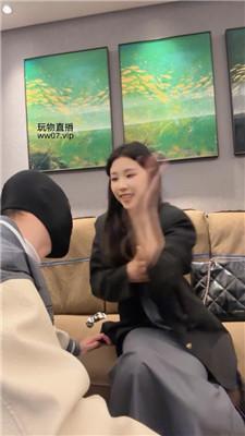 【狗哥】路边开发调-高跟皮鞋白袜踩 bf50863