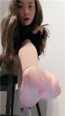 【小77】贱狗进来憋鲸    250208-29