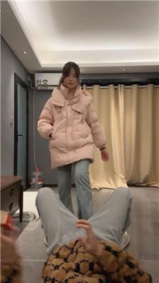 【狗哥】素人S-休闲鞋白袜踩虐/转胯狗爬/坐脸窒息 bf50151