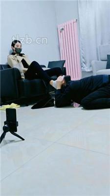 【文文文文】双S素人-跪舔脏鞋底/长靴踩狗/闻鞋【双视角版】