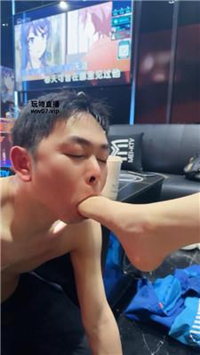 【娩娩】圈内聚会-多女王呕吐物喂食【四视角版】 bf51373