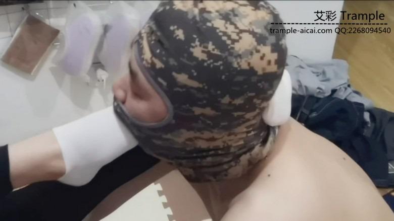 傲柔s黑丝高跟+白袜白鞋+口水调教！