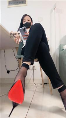 【小妮】黑短丝羞辱    250115-15