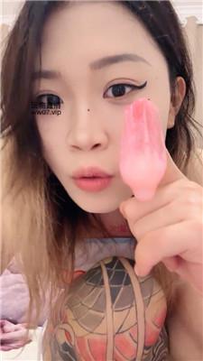 【Qi7】嘲笑无能绿帽老公    250302-2