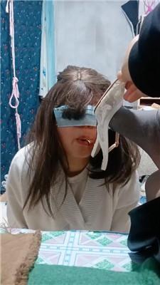 【伪娘和人妻】喜欢臭脚的蓬头垢面狗 JS250118-13