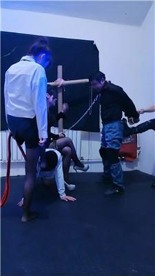 【鸿运】多女王-圈内聚会群调【双视角版】 JS250401-7