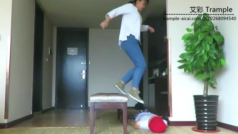 【院校合作7小主】长凳蹦跳踩踏肋骨损伤！