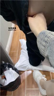 【沐沐大大】小白鞋肉丝踩踏喂食 JS250315-5