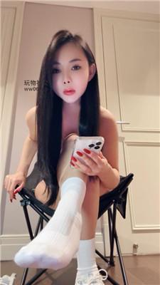 【曼依】爬进来    250221-16