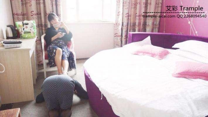 悦悦小主调教狗奴