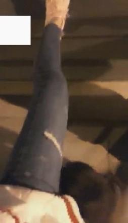 vivi,跨年夜车展遛狗