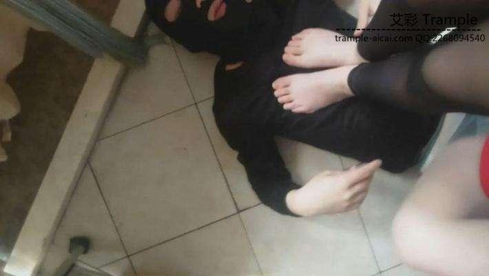 美容院美女的第一次玩耍