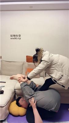 【埋汰】白袜脚踢踹/骑马踩踏 bf49788