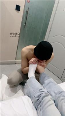 【小凤梨】喜欢白袜脚的代价就是被打 JS250104-35