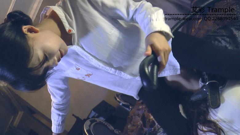 【PSLZ】馨雨玩弄母狗艳艳