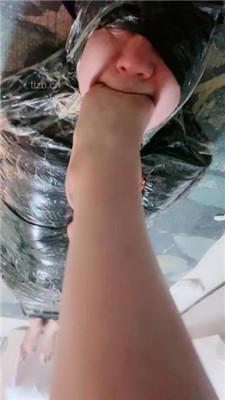 【叶子天津】木乃伊囚禁-长靴全体重踩踏-喝圣水口水