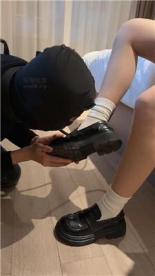 【九月】情侣主-JK主-皮鞋白袜蹂躏绿帽奴 JS250105-12