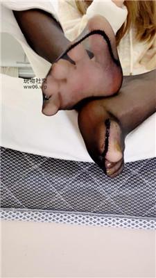 【女神mio】黑丝足你    250220-13