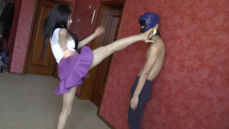 【冰时代精品】黑冰女神 高跟丝袜残暴高位踢脸