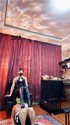 【冷颜】长靴白袜虐狗笼绿帽 JS250316-17