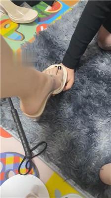 【鹿S】闺蜜下跪发骚犯贱 JS250325-28