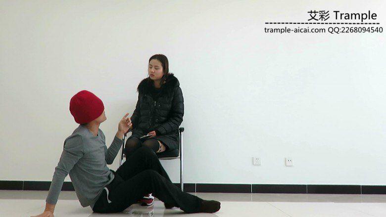 甜美媛媛女主出演！黑老师收学生钱被谩骂暴打！