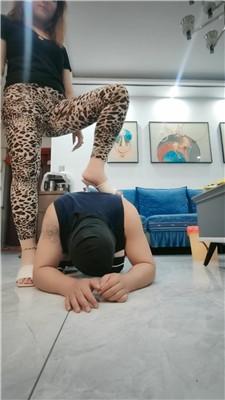 【李老师】踩踏-玉足狂舔【双视角版】 JS250314-19