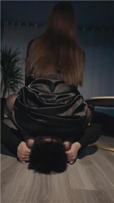 【曦颜】黑丝高跟美腿虐西装奴 bf50054