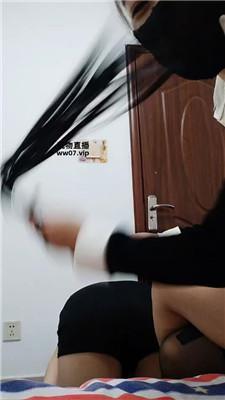 【樊儿s】虐乳抽耳光-黑丝脚狂舔 JS250506-11