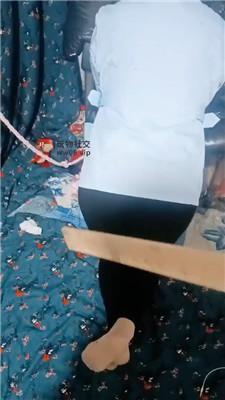 【伪娘和人妻】肉丝脚狂舔/坐脸窒息 JS250107-48