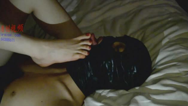 『奴隶岛』—不一样的脚底按摩