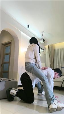 【诗琪】骑马狗爬/舔脏运动鞋 JS250315-30