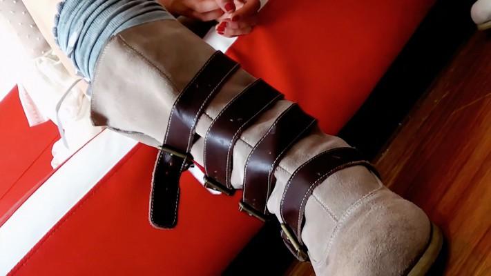 【冰时代】中筒袜裆上跑步舔靴底