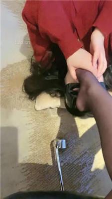 【歌迪丝】猫咪母畜-跪舔酸臭黑丝/尝试hj