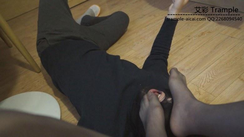 瑶瑶学生主灰丝语言羞辱调教