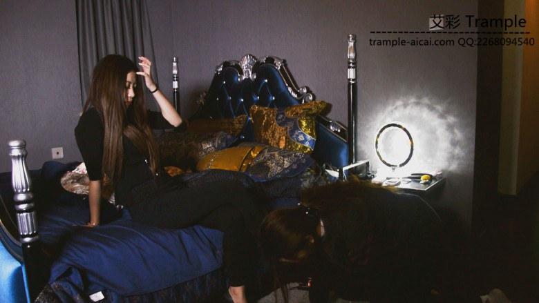 小三欺凌正室当狗做马