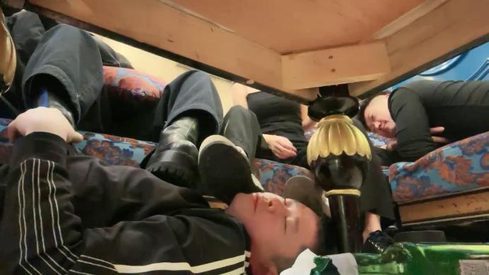 【文文文】KTV多素人-沉浸式脏鞋踩 JS250204-27