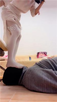 【奶味小仙女】洛丽塔S-皮鞋白袜踩虐哥哥-脚底喂食