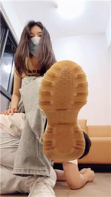 【梓晨大大】脏运动鞋踩-挑战重度sp  JS250316-26