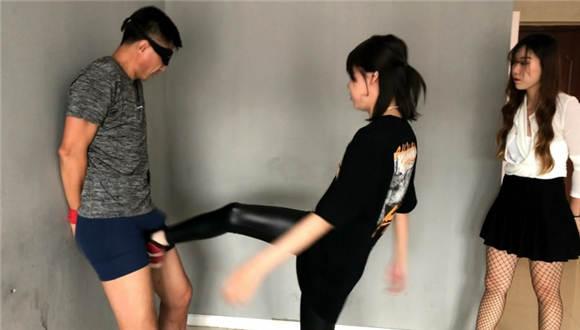 〖碎蛋娇娃〗美女联合闺蜜惩治内衣贼