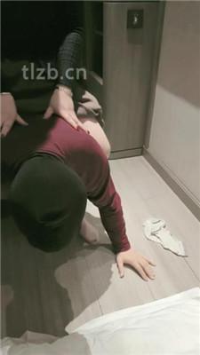 【樊樊】肉丝脚全体重踩踏/闻脏鞋臭袜/骑马骑脖