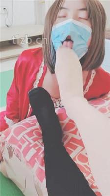 【美容院S】变装狗奴对着长靴肉丝发骚