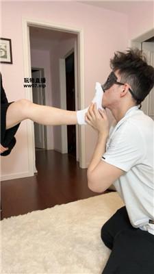 【奶豆包】可爱女友白袜脚羞辱 JS250316-29