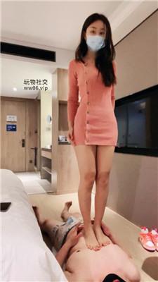 【夏芙】车模S超羞辱老板贱奴 bf50053