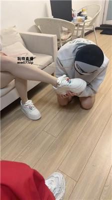 【Wh情侣】衣架各种抽-舔脏鞋踩踏  JS250330-18