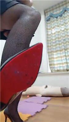 【思纯】鞭打/高跟网袜踩虐蹂躏 JS250107-3