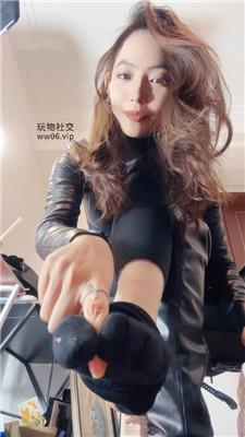 【倪小主】清理靴底    250222-13